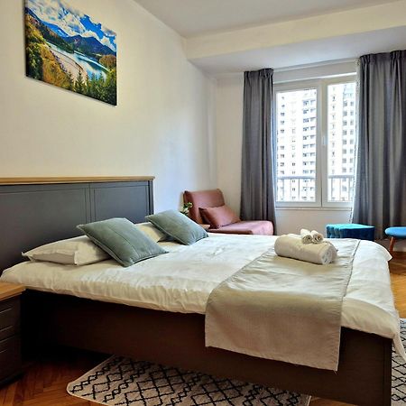 Traditional Romanian Apartments Bukareszt Zewnętrze zdjęcie